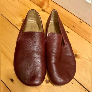 Atlantis Handmade Barefoot Slip On Loafers - Bordeaux, size 12